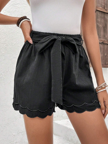 EMERY ROSE Scallop Trim Belted Shorts EMERY ROSE Scallop Trim Belted Shorts