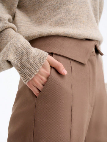 Aalyst Woven Fold-Over Waist Pocket Relaxed Fit Trousers Aalyst Woven Fold-Over Waist Pocket Relaxed Fit Trousers