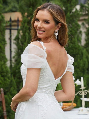 Appliques Cold Shoulder Mesh Wedding Dress Appliques Cold Shoulder Mesh Wedding Dress