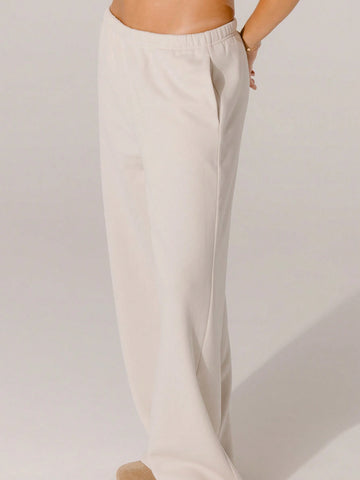 Aralina Relaxed Mid-Rise Elastic Waist Straight Leg Trackpant Aralina Relaxed Mid-Rise Elastic Waist Straight Leg Trackpant