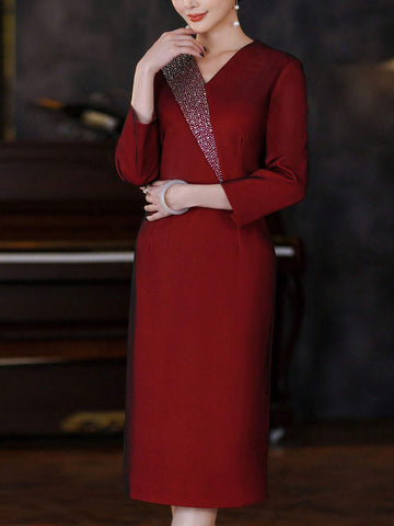 Autumn/Winter Rhinestone V-Neck Party Dress, Mid-Calf Length Burgundy Gown With 3/4 Sleeves, Front Slit, Back Zipper, Suitable For Weddings, Parties, Women's Formal/Evening Wear/Occasions/Engagement/Ceremony Autumn/Winter Rhinestone V-Neck Party Dress, Mid-Calf Length Burgundy Gown With 3/4 Sleeves, Front Slit, Back Zipper, Suitable For Weddings, Parties, Women's Formal/Evening Wear/Occasions/Engagement/Ceremony
