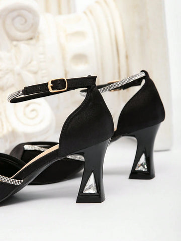Black Pointed Toe Crystal Embellished Thick High Heel Closed Toe Women Black Pointed Toe Crystal Embellished Thick High Heel Closed Toe Women