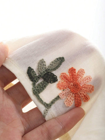 DAZY Embroidered V-Neck Short Puff Sleeve Waist-Hugging Women Blouse DAZY Embroidered V-Neck Short Puff Sleeve Waist-Hugging Women Blouse