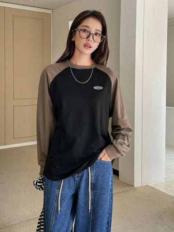 Letter Patched Colorblock Raglan Sleeve Tee Letter Patched Colorblock Raglan Sleeve Tee