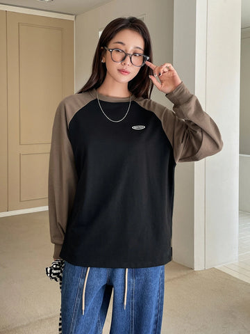 Letter Patched Colorblock Raglan Sleeve Tee Letter Patched Colorblock Raglan Sleeve Tee