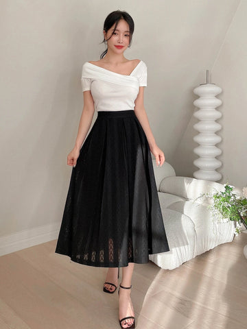 DAZY Solid High Waist Flared Skirt DAZY Solid High Waist Flared Skirt