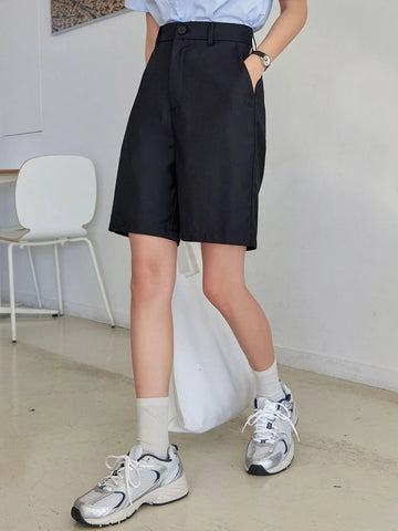 DAZY Solid Slant Pocket Shorts Without Belt DAZY Solid Slant Pocket Shorts Without Belt