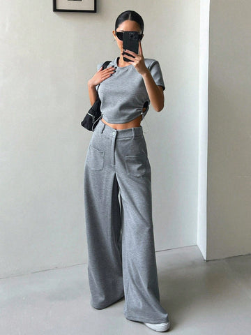 DAZY Women's Drawstring Side Short Sleeve T-Shirt And Shorts Set DAZY Women's Drawstring Side Short Sleeve T-Shirt And Shorts Set