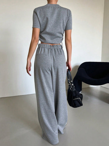 DAZY Women's Drawstring Side Short Sleeve T-Shirt And Shorts Set DAZY Women's Drawstring Side Short Sleeve T-Shirt And Shorts Set