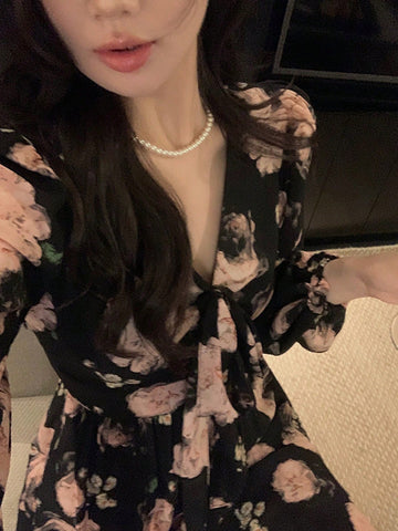 DAZY Women's V-Neck Casual All-Over Floral Print Long Sleeve Mini Dress DAZY Women's V-Neck Casual All-Over Floral Print Long Sleeve Mini Dress