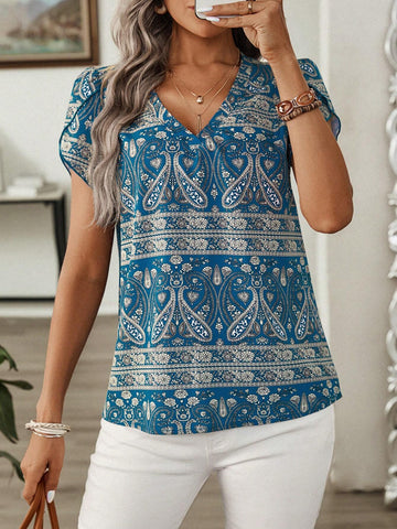 EMERY ROSE Women's Printed V-Neck Shirt For Summer EMERY ROSE Women's Printed V-Neck Shirt For Summer