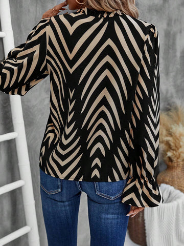 EMERY ROSE Women's Spring & Summer V-Neck Long Sleeve Printed Herringbone Shirt EMERY ROSE Women's Spring & Summer V-Neck Long Sleeve Printed Herringbone Shirt