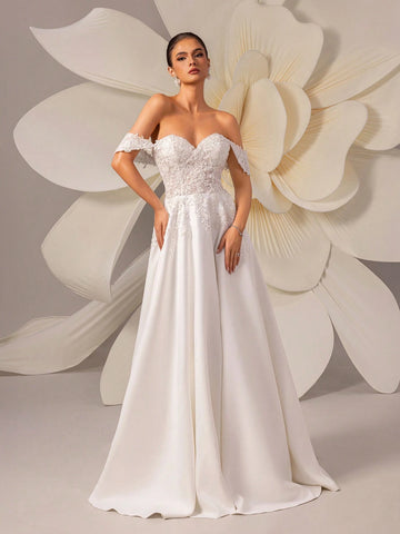 Elegant Lace Embroidery Off Shoulder Wedding Dress With Train Elegant Lace Embroidery Off Shoulder Wedding Dress With Train