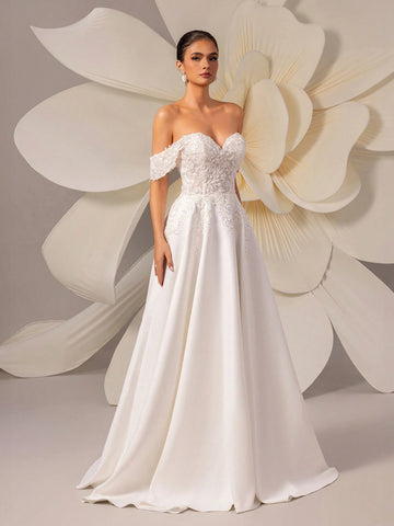 Elegant Lace Embroidery Off Shoulder Wedding Dress With Train Elegant Lace Embroidery Off Shoulder Wedding Dress With Train