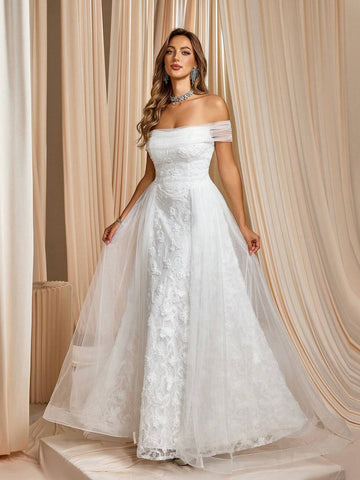 Elegant One-Shoulder White Lace Tulle Wedding Gown With Gorgeous Long Train Bridal Dress Elegant One-Shoulder White Lace Tulle Wedding Gown With Gorgeous Long Train Bridal Dress
