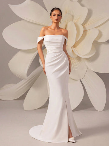 Elegant Simple Off Shoulder Pleated Bodycon Mermaid Wedding Dress With Small Trailing Elegant Simple Off Shoulder Pleated Bodycon Mermaid Wedding Dress With Small Trailing