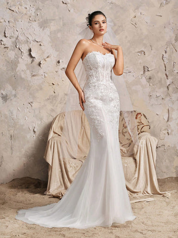 Elegant Strapless Sweetheart Neckline Heavy Lace Embroidery Luxurious Corset Mermaid Wedding Dress With Train Elegant Strapless Sweetheart Neckline Heavy Lace Embroidery Luxurious Corset Mermaid Wedding Dress With Train
