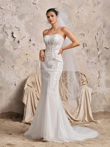 Elegant Strapless Sweetheart Neckline Heavy Lace Embroidery Luxurious Corset Mermaid Wedding Dress With Train Elegant Strapless Sweetheart Neckline Heavy Lace Embroidery Luxurious Corset Mermaid Wedding Dress With Train