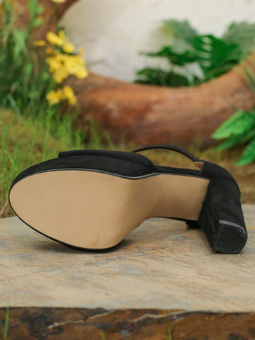 European And American Fashion Thick Heels Sandals Women European And American Fashion Thick Heels Sandals Women