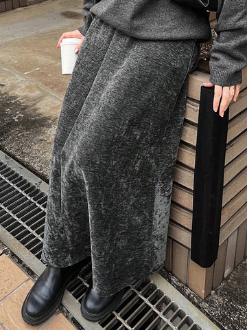 FRIFUL Women Velvet Solid Color High Waist A-Line Skirt, Autumn/Winter FRIFUL Women Velvet Solid Color High Waist A-Line Skirt, Autumn/Winter