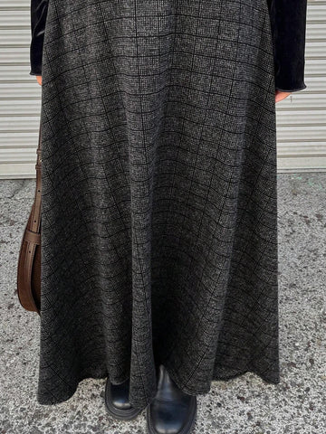 FRIFUL Women's Autumn/Winter Textured Plaid A-Line Skirt FRIFUL Women's Autumn/Winter Textured Plaid A-Line Skirt