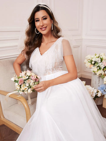 Floral Embroidery Mesh Wedding Dress Floral Embroidery Mesh Wedding Dress