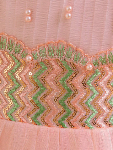 Girls' Sleeveless Beaded Embroidered Flower Decor Party Dress, Flower Girl/Performance Dress Girls' Sleeveless Beaded Embroidered Flower Decor Party Dress, Flower Girl/Performance Dress