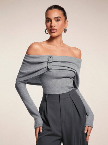 1pc Women Off-Shoulder Leather Patch Decorated T-Shirt, Sexy & Elegant, Grey, Suitable For 1pc Women Off-Shoulder Leather Patch Decorated T-Shirt, Sexy & Elegant, Grey, Suitable For
