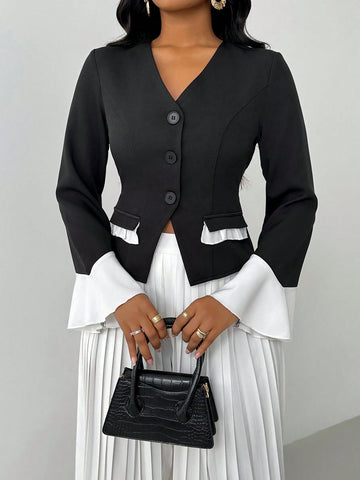 Lyxana 2-Piece Set: Black & White Contrast V-Neck Flare Sleeve Blazer Jacket And Pleated Elastic Waist Pants For Women Lyxana 2-Piece Set: Black & White Contrast V-Neck Flare Sleeve Blazer Jacket And Pleated Elastic Waist Pants For Women