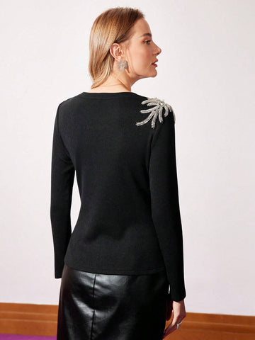 MOTF PREMIUM BEADED EMBROIDERY TOP MOTF PREMIUM BEADED EMBROIDERY TOP