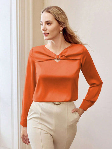 MOTF PREMIUM CUT OUT RING DETAIL BLOUSE MOTF PREMIUM CUT OUT RING DETAIL BLOUSE