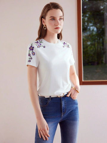 MOTF PREMIUM EMBROIDERY BUTTERFLY AND FLORAL PATTERN TEE MOTF PREMIUM EMBROIDERY BUTTERFLY AND FLORAL PATTERN TEE