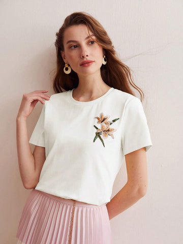 MOTF PREMIUM EMBROIDERY FLORAL PATTERN SHORT SLEEVE TEE MOTF PREMIUM EMBROIDERY FLORAL PATTERN SHORT SLEEVE TEE