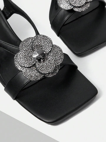 FASHION LADIES RHINESTONE THREE-DIMENSIONAL FLOWER DECORATION FASHION LADIES RHINESTONE THREE-DIMENSIONAL FLOWER DECORATION