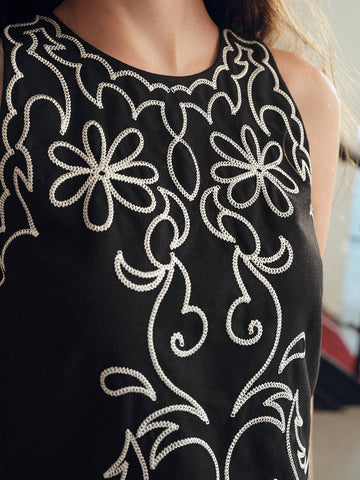 MOTF PREMIUM FLORAL EMBROIDERY SLEEVELESS BLOUSE MOTF PREMIUM FLORAL EMBROIDERY SLEEVELESS BLOUSE