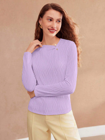 MOTF PREMIUM SOLID TEXTURED PEARL PIN DETAIL SLIM FIT TEE MOTF PREMIUM SOLID TEXTURED PEARL PIN DETAIL SLIM FIT TEE