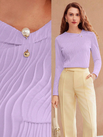 MOTF PREMIUM SOLID TEXTURED PEARL PIN DETAIL SLIM FIT TEE MOTF PREMIUM SOLID TEXTURED PEARL PIN DETAIL SLIM FIT TEE