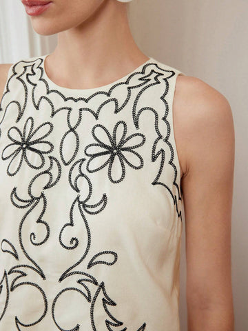 MOTF STUDIO EMBROIDERY FLORAL PATTERN SLEEVELESS BLOUSE MOTF STUDIO EMBROIDERY FLORAL PATTERN SLEEVELESS BLOUSE