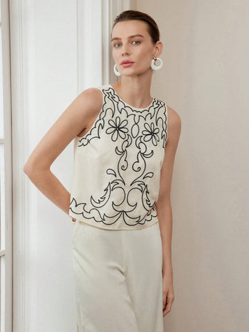 MOTF STUDIO EMBROIDERY FLORAL PATTERN SLEEVELESS BLOUSE MOTF STUDIO EMBROIDERY FLORAL PATTERN SLEEVELESS BLOUSE