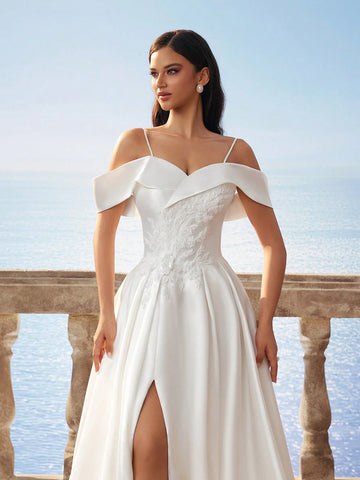 New Satin Lace Embroidered Split High-Low Hem Long Wedding Dress New Satin Lace Embroidered Split High-Low Hem Long Wedding Dress