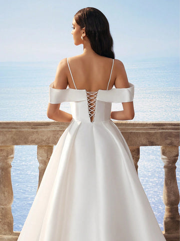 New Satin Lace Embroidered Split High-Low Hem Long Wedding Dress New Satin Lace Embroidered Split High-Low Hem Long Wedding Dress