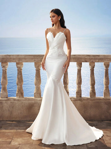 New Satin Sexy Spaghetti Strap V-Neck Fitted Fishtail Trailing Wedding Dress White New Satin Sexy Spaghetti Strap V-Neck Fitted Fishtail Trailing Wedding Dress White