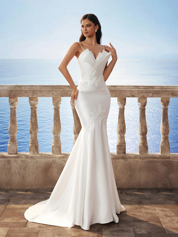 New Satin Sexy Spaghetti Strap V-Neck Fitted Fishtail Trailing Wedding Dress White New Satin Sexy Spaghetti Strap V-Neck Fitted Fishtail Trailing Wedding Dress White