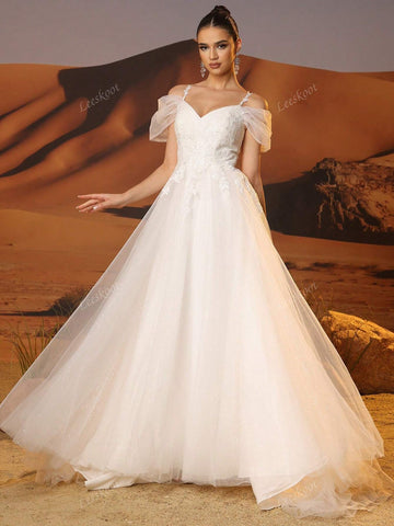 Off Shoulder Ivory Lace Wedding Dresses With Removeable Spaghetti Strap Elegnat V-Neck Tulle Bridal Gowns For Wedding Party Luxury Hand Beading Zip Back Off Shoulder Ivory Lace Wedding Dresses With Removeable Spaghetti Strap Elegnat V-Neck Tulle Bridal Gowns For Wedding Party Luxury Hand Beading Zip Back