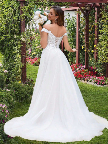 Off Shoulder Luxury Lacey Wedding Dresses Long For Women Ball Gowns Illusion Top Ivory Lace Bridal Gowns With Champagne Lining Lace Up Back Tulle Wedding Gowns With Long Train Off Shoulder Luxury Lacey Wedding Dresses Long For Women Ball Gowns Illusion Top Ivory Lace Bridal Gowns With Champagne Lining Lace Up Back Tulle Wedding Gowns With Long Train