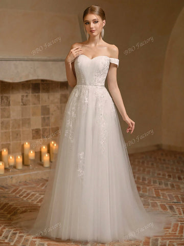 Off The Shoulder Elegant Wedding Dress With Solid Color Embroidery Applique Mesh Tulle Ball Gown Off The Shoulder Elegant Wedding Dress With Solid Color Embroidery Applique Mesh Tulle Ball Gown