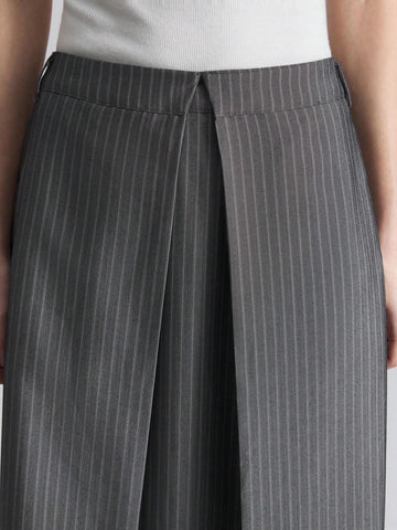 Ontre Grey Pinstripe Pleated Design Minimalist Retro A-Line Skirt For Women, Casual And Collegiate Style, Suitable For & New Year Ontre Grey Pinstripe Pleated Design Minimalist Retro A-Line Skirt For Women, Casual And Collegiate Style, Suitable For & New Year