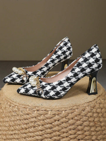 Pointed Toe Chunky Heel Black & White Patchwork Open Back Slip-On Pointed Toe Chunky Heel Black & White Patchwork Open Back Slip-On