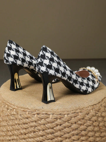 Pointed Toe Chunky Heel Black & White Patchwork Open Back Slip-On Pointed Toe Chunky Heel Black & White Patchwork Open Back Slip-On