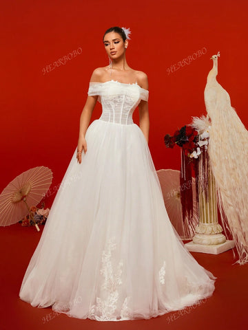 Romantic Off-Shoulder Lace Embroidery Waist-Hugging Tulle Wedding Dress Romantic Off-Shoulder Lace Embroidery Waist-Hugging Tulle Wedding Dress
